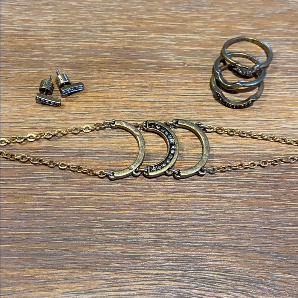 Chloe & Isabel Triple Crescent Jewelry Set